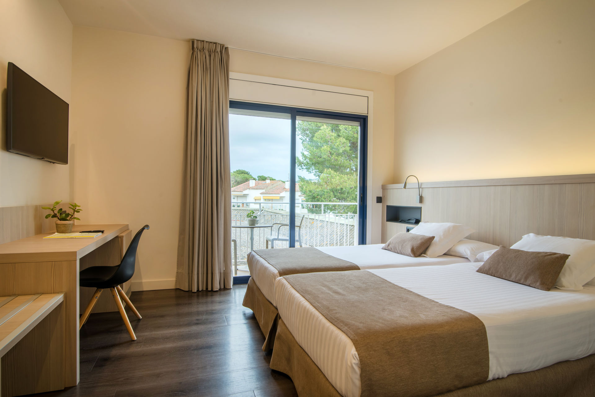 Double Room Balcony 